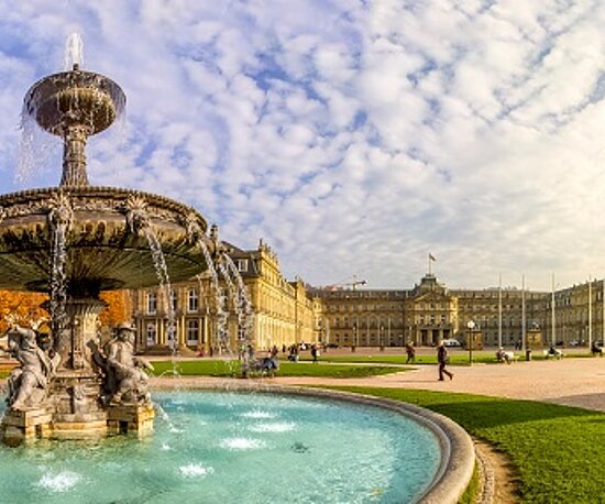 Stuttgart Schlossplatz Brunnen